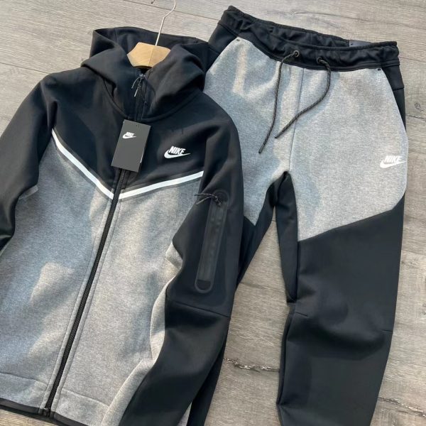 Nike NSW Tech Fleece Sportswear set Black Gray White