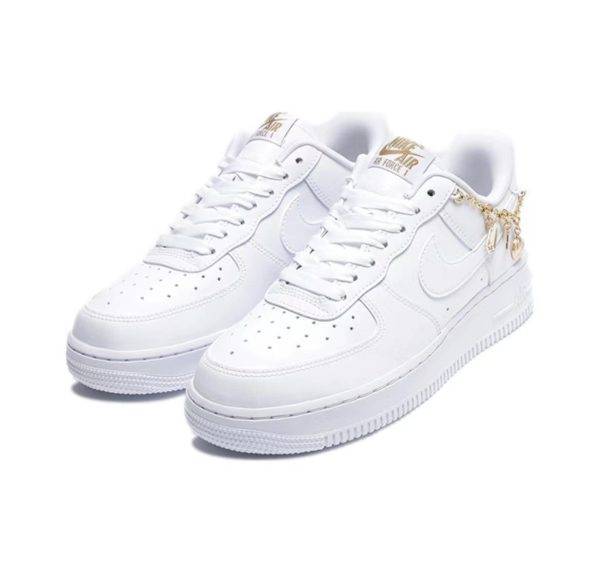 Nike Air Force 1 Low lx “lucky charma”