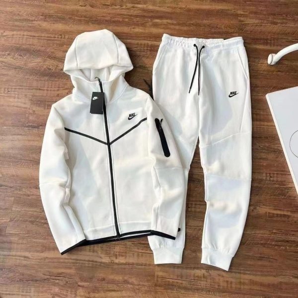 Nike NSW Tech Fleece Sportswear set White