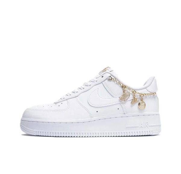 Nike Air Force 1 Low lx “lucky charma”