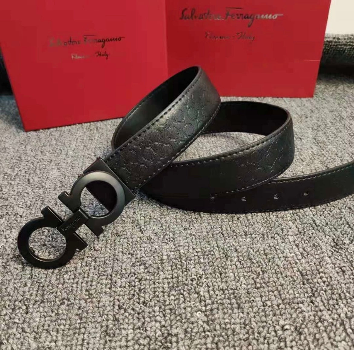 Cinturones Ferragamo